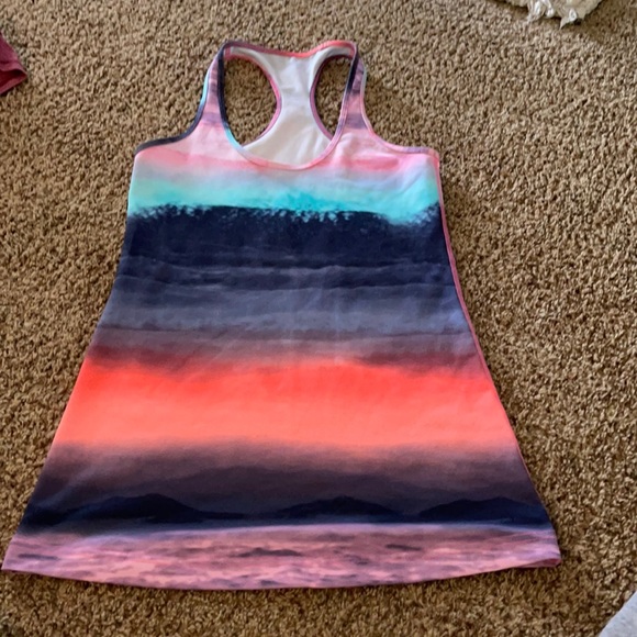 Lululemon Beech’s ape Tank Sz 6 - Picture 1 of 1